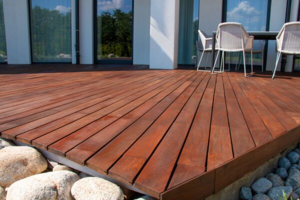 Decking legno per esterni