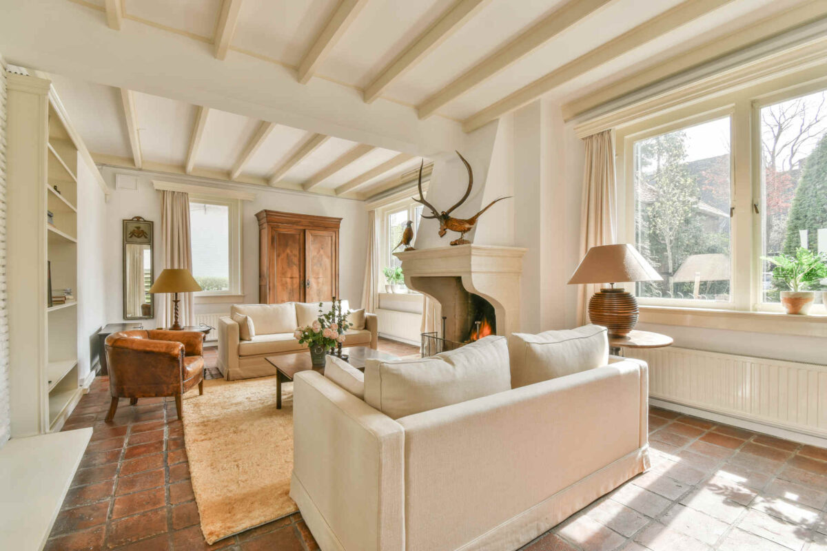 Pulizia profonda di pavimenti in cotto e pietra naturale