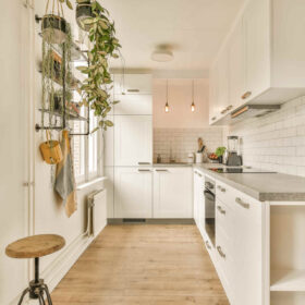 Manutenzione delle superfici: i prodotti che fanno la differenza