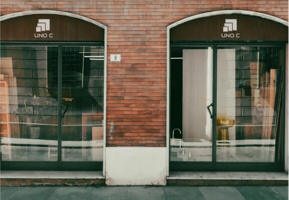UNO C Modena | Bottega artigianale di materiali dal 1983